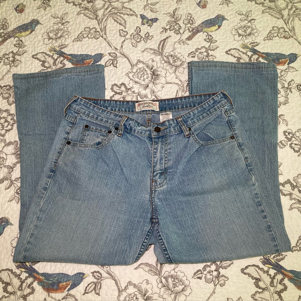 Levi’s Strauss Signature Misses Jeans short (see description for measurements)
